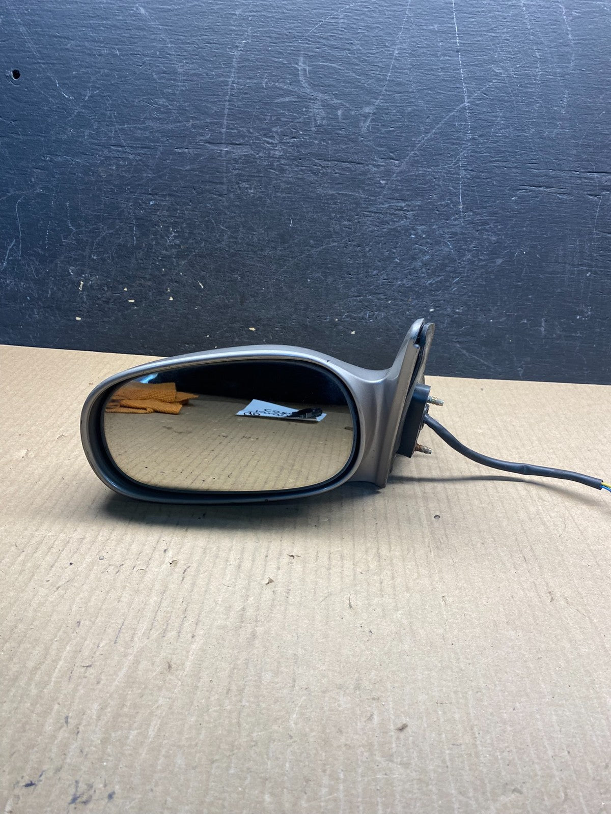 1998-2002 Toyota Corolla Left Driver LH Door View Mirror AG3945 DW9