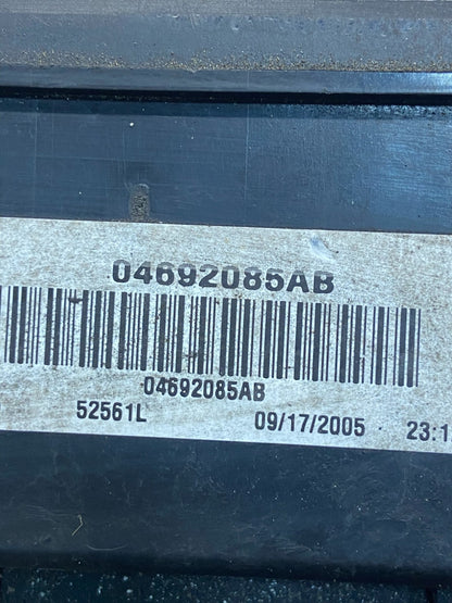 2006 Jeep Grand Cherokee Integrated Power Fuse Box BCM 04692085ab AF9127 DG6