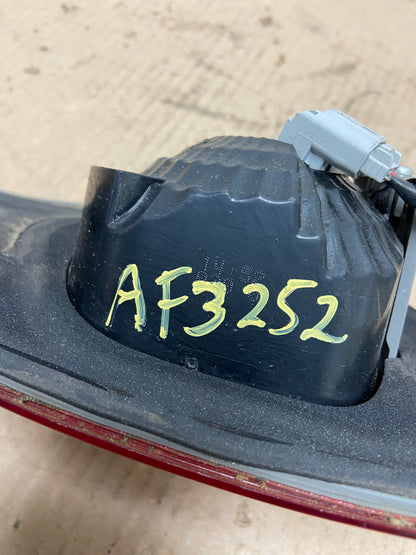 2009-2010 Toyota Corolla Left Driver Lh Side Tail Light Inner AF3252 LK6