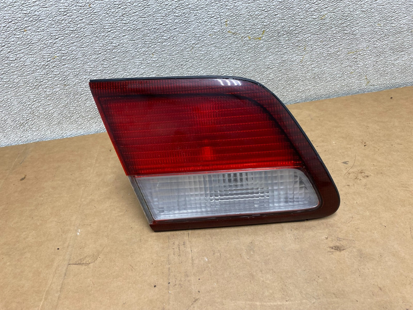 1997 1998 1999 Nissan Maxima Left Driver LH Inner Tail Light Oem X2769 DW0