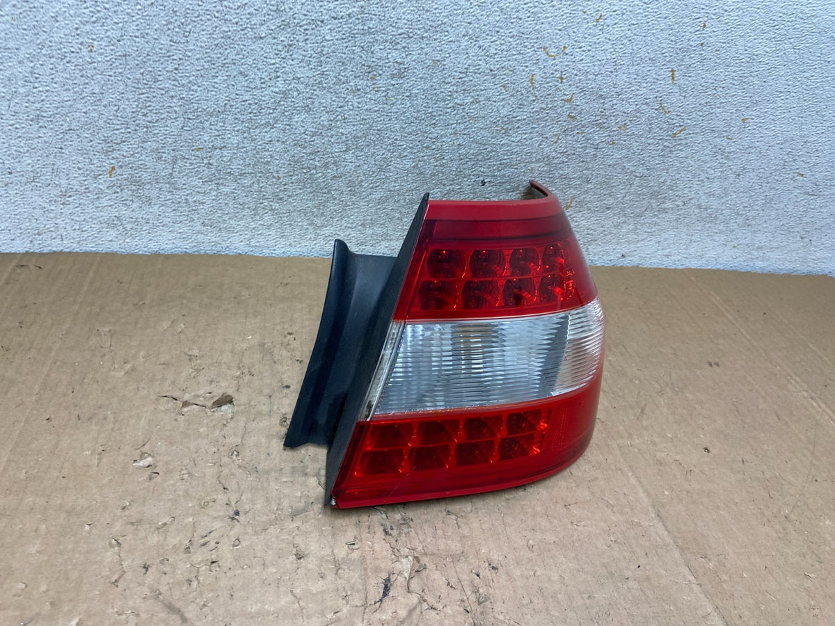 2007 to 2009 Lincoln MKZ Zephyr Right Passenger RH Side Tail Light AI9237 LK2