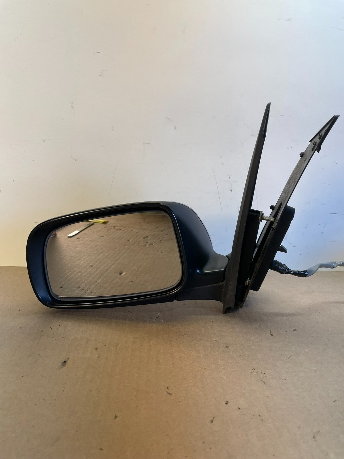 2004 to 2009 Toyota Prius Left Driver Side View Door Mirror AI0862 DG7