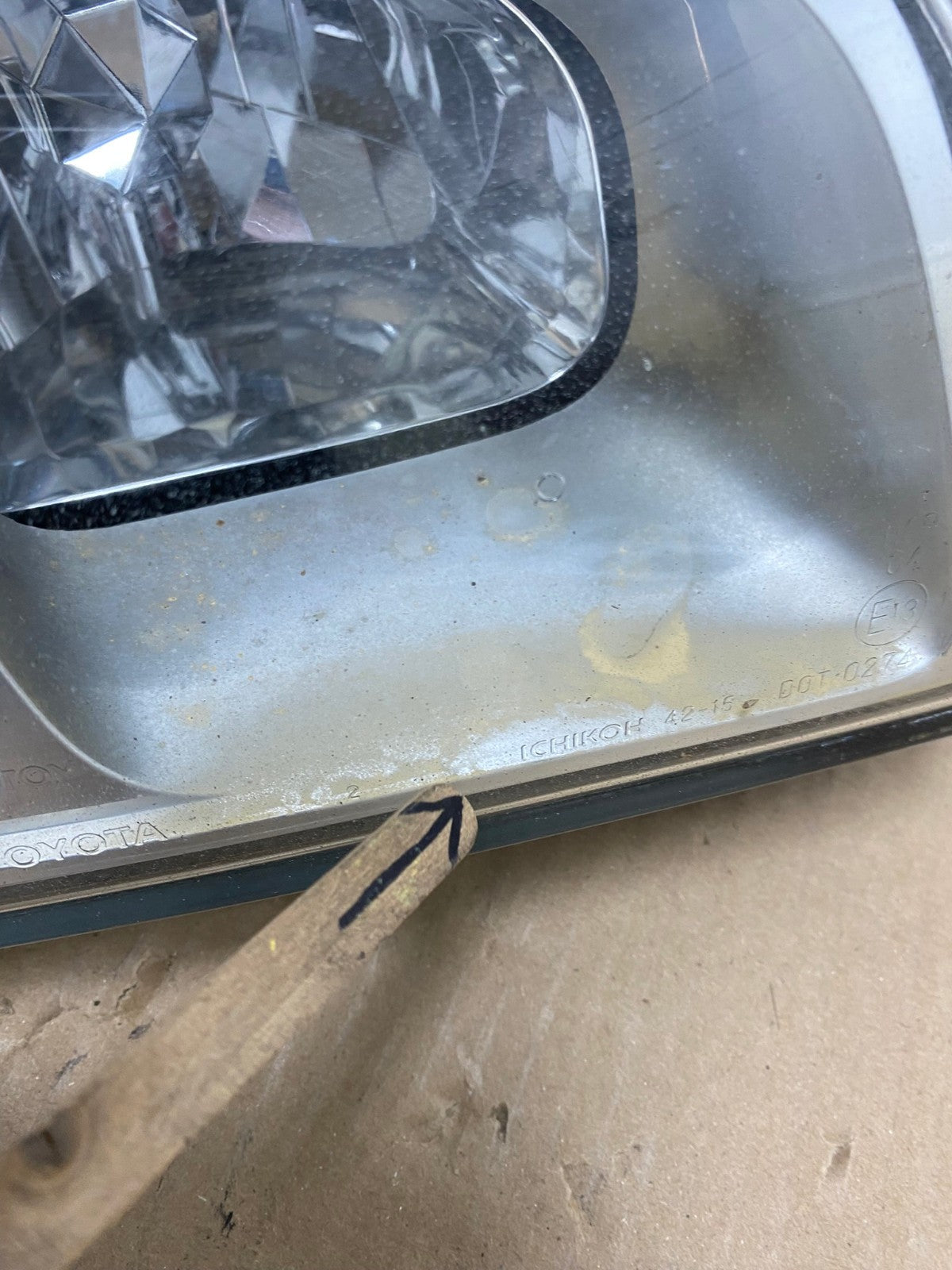 1996 - 2000 Toyota Rav4 Right Passenger RH Side Headlight Halogen AE8946 LK4