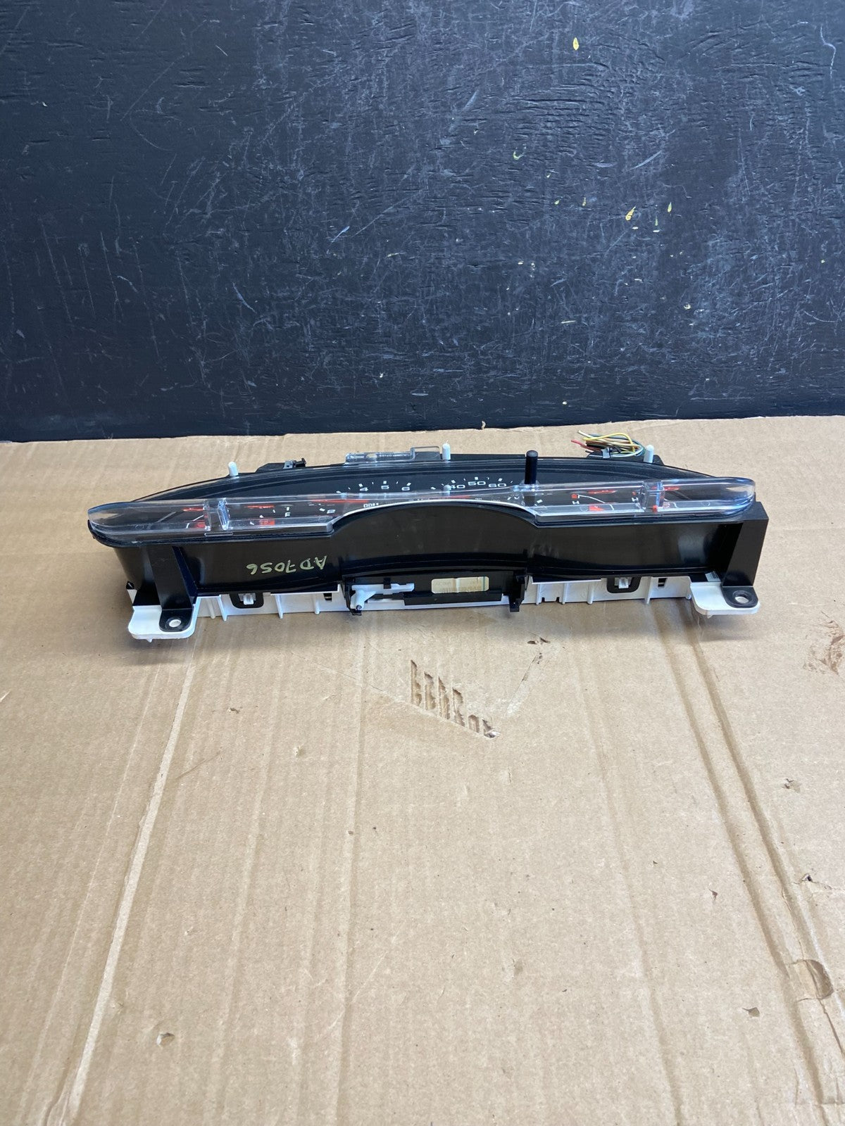 2006 Ford E350 Gauge Speedometer Cluster ad7056 DG4