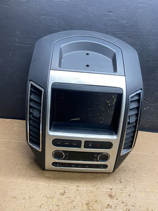 2007 - 2010 Ford Edge Heater Climate Control Radio Control Dash Bezel w3203 DG0