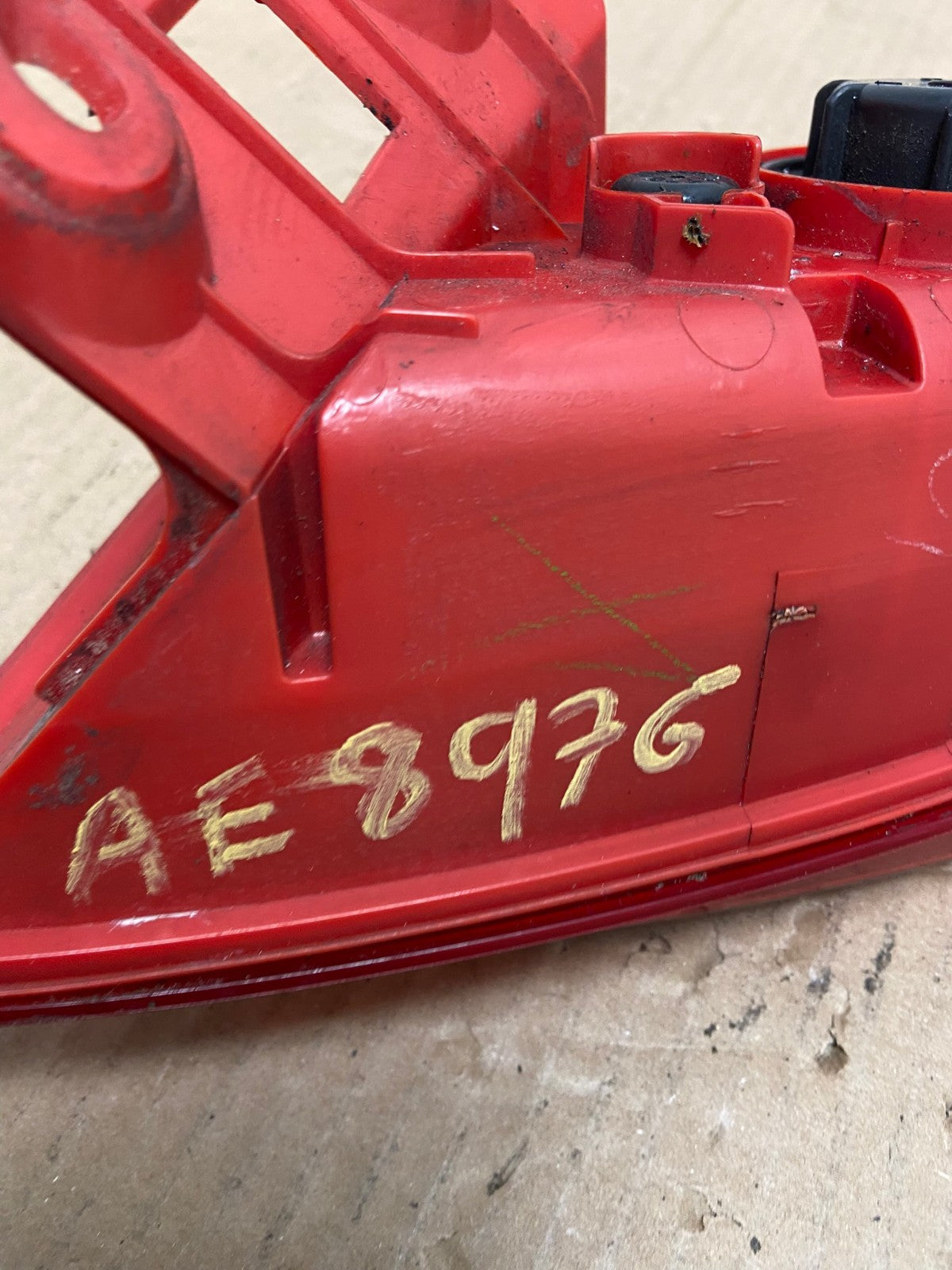 2003-2008 Infiniti FX35 FX45 Driver Left LH Side Tail Light AE8976 LK7