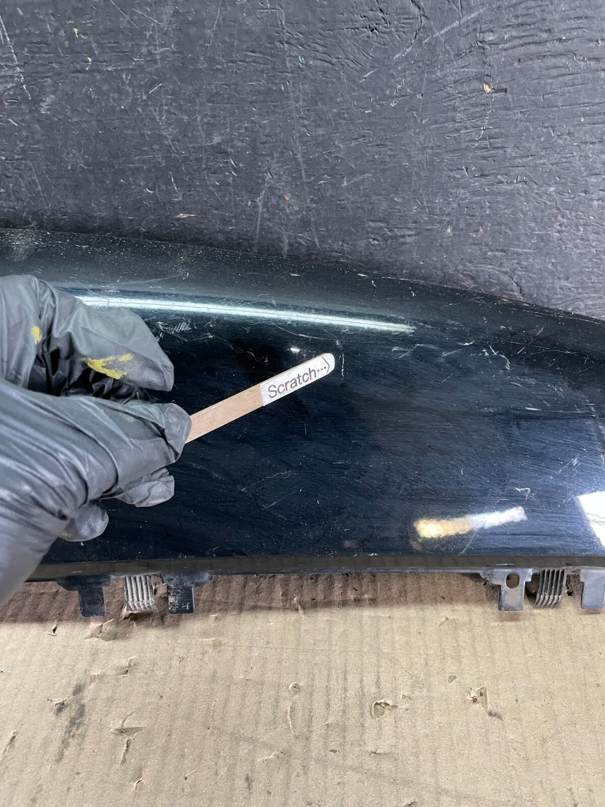 2007 to 2014 Cadillac Escalade Right Rear Upper Quarter Panel Molding I7669  DG4