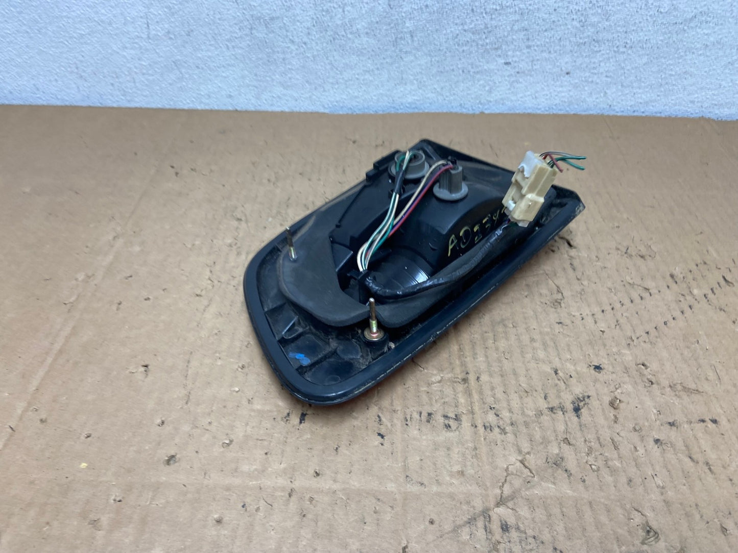 2001 2002 2003 Toyota Sienna Left Driver Lh Side Inner Tail Light AD2382 LK6