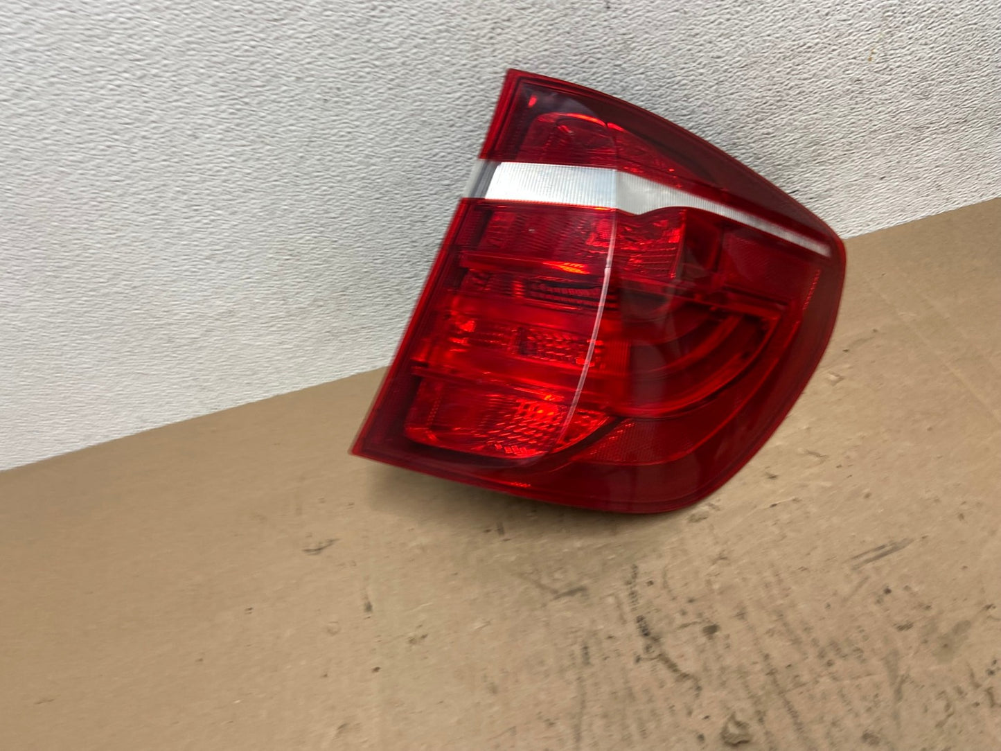 2011 to 2017 BMW X3 Right Passenger RH Side Tail Light AE6442 LK2
