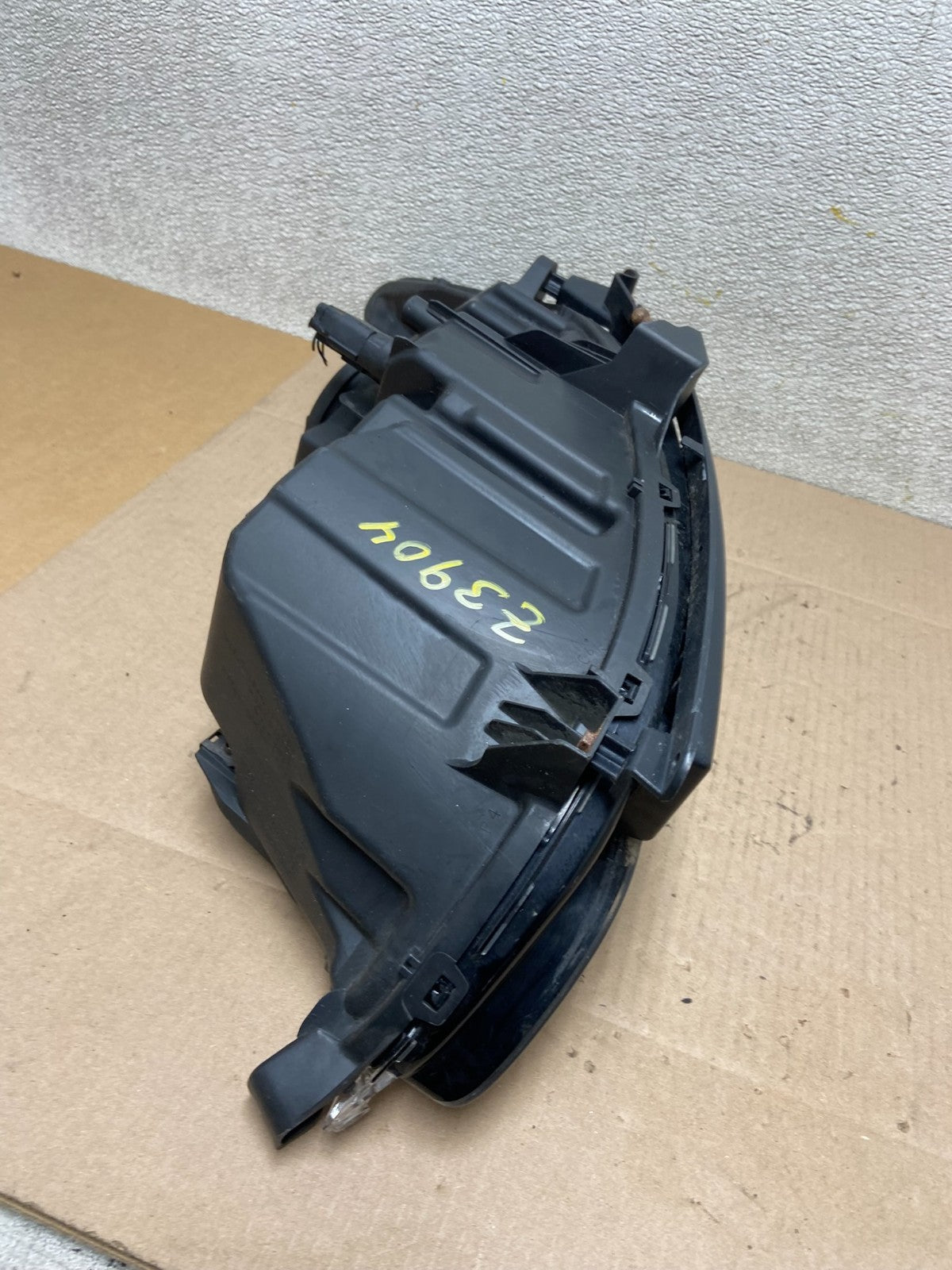 2013 to 2016 Ford Fusion Right Passenger Rh Side Headlight Z3904 DW8