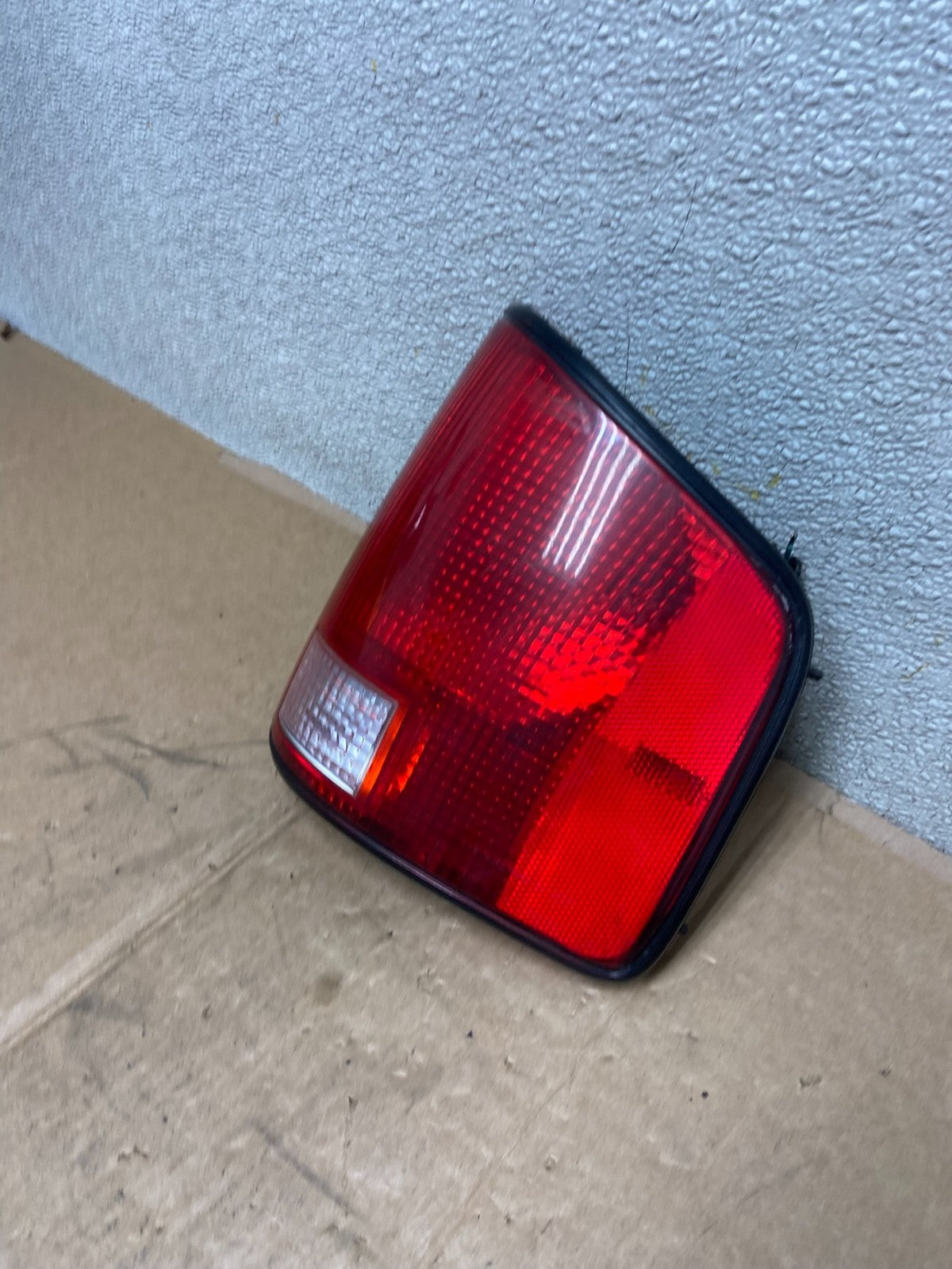 1994 to 2002 Chevrolet S10/S15 Tail Light Passenger Side AA14081