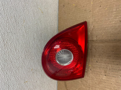 2006-2009 Volkswagen Golf Right Passenger Rh Tail Light Inner Trunk D6834 DG10