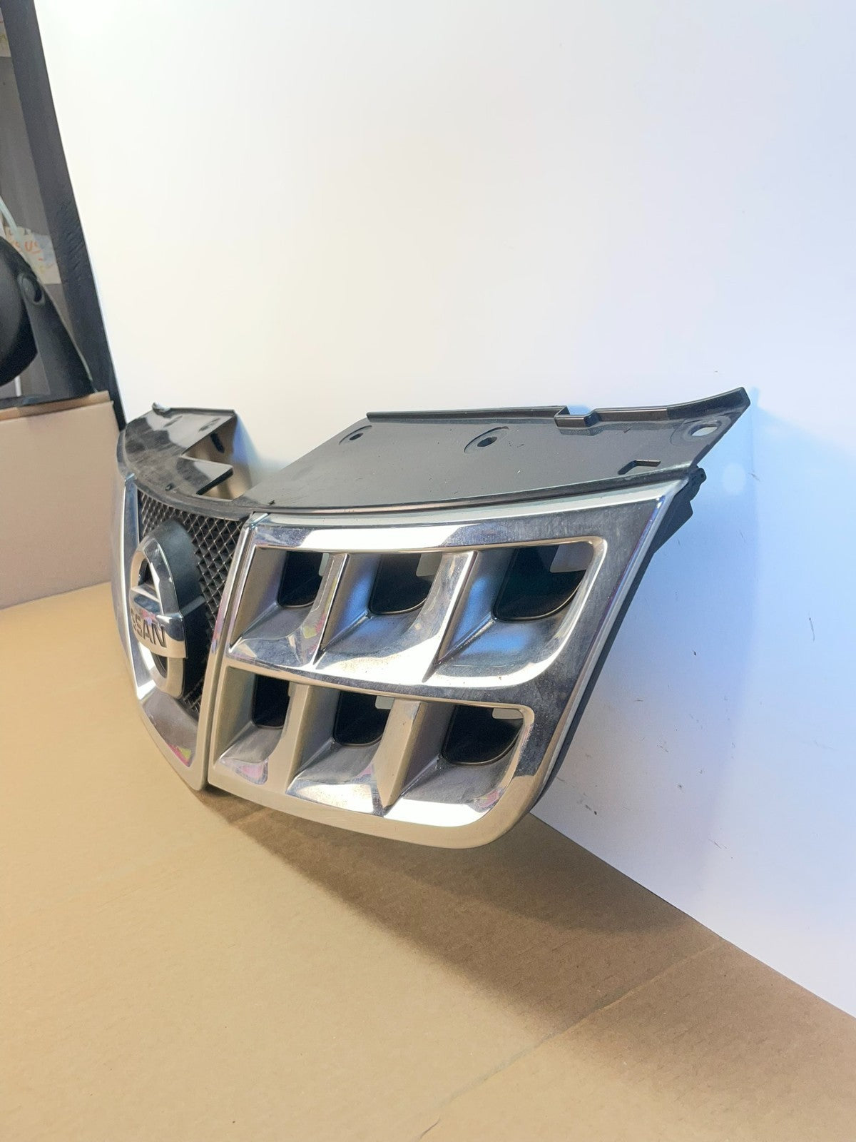2011 to 2015 Nissan Rogue Front Upper Chrome Grill Grille AG9835 DG1
