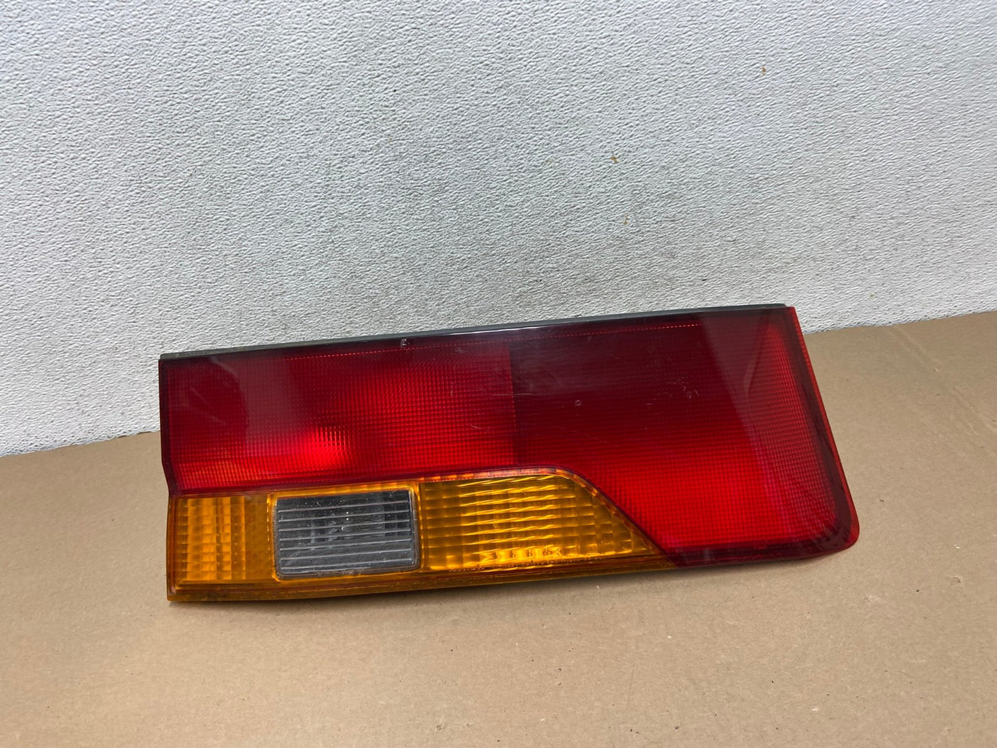 2002 2003 2004 Honda Odyssey Left Driver LH Side Tail Light Inner AG3305 LK0
