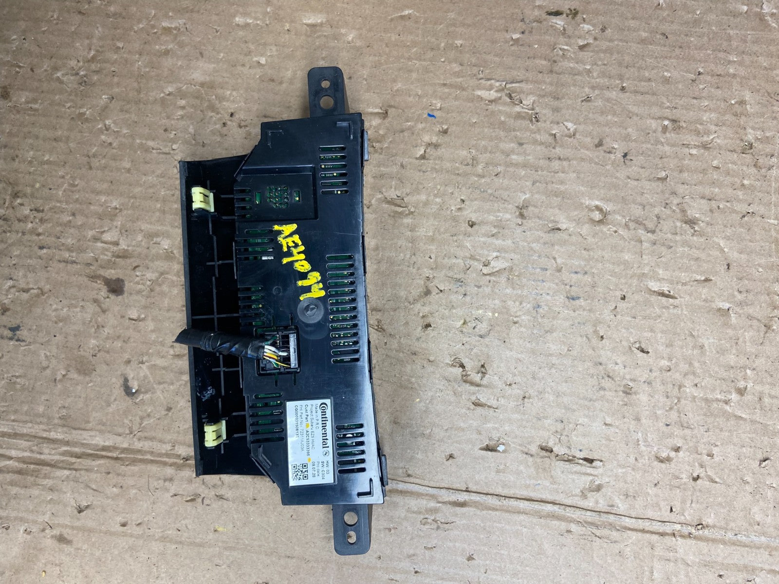 2010 - 2014 Subaru Outback Legacy A/C Heater Climate Control Unit AE4094 DG4