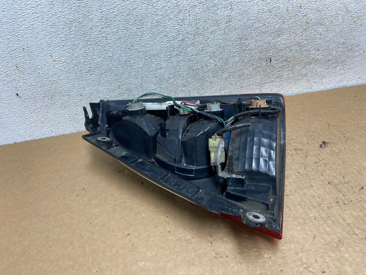 2006 2007 2008 Subaru Forester Left Driver LH Side Tail Light AI3587 LK5