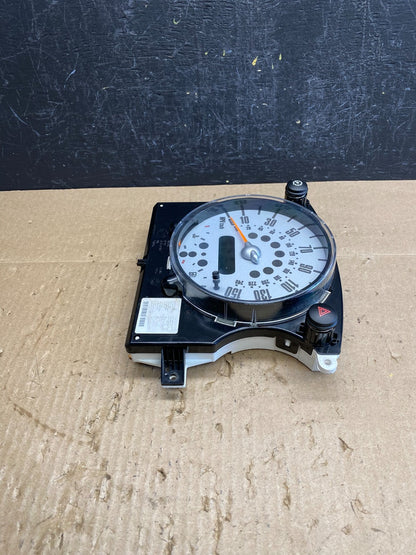 2007 - 2010 Mini Cooper Speedometer Cluster Gauge AC9087 DG2