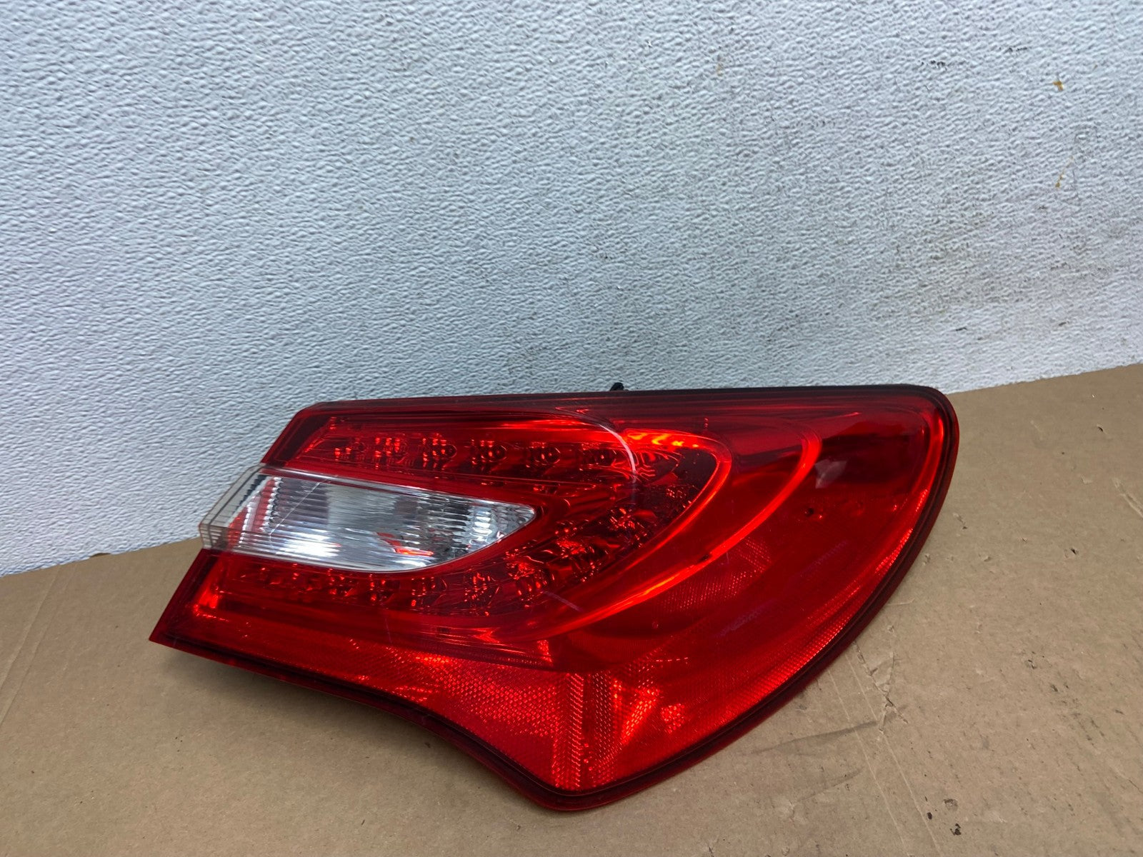 2011-2014 Chrysler 200 Sedan Right Passenger Side RH Tail Light AD7910 LK0