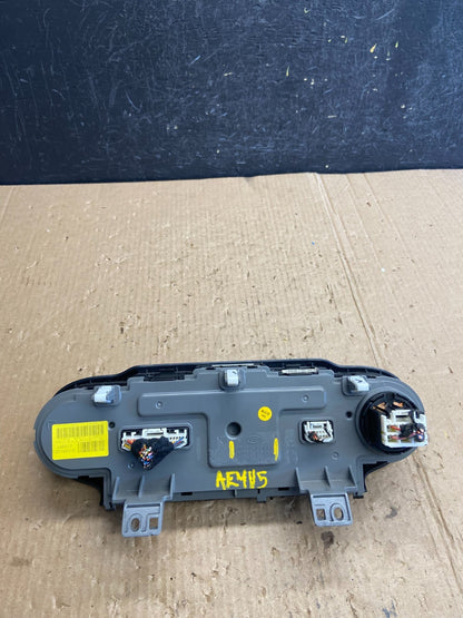 2016 to 2018 Kia Sorento Temperature AC Climate Control 97250-C5XXX AE4115 DG4