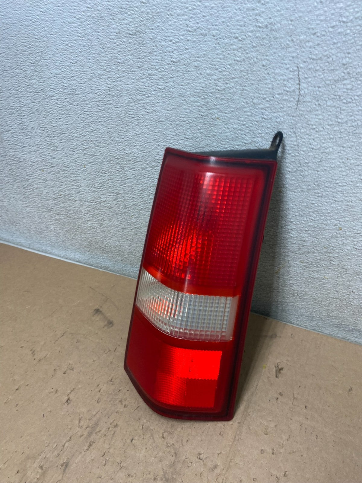 2003 2017 Chevrolet Express 1500 2500 3500 Right Passenger Tail Light S3983 DW1