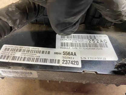 2008 2009 Caravan Town & Country 3.3L Engine Control p68044556aa N0286 DG2