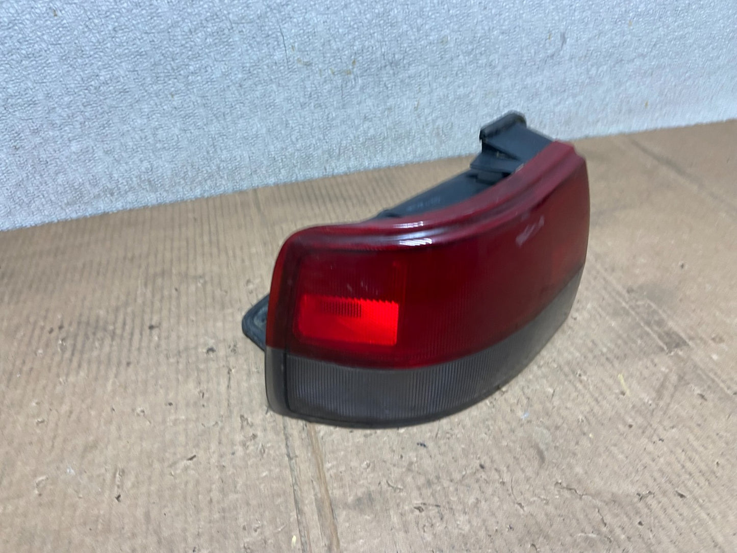 1995 Hyundai S Coupe Left Driver Side Tail Light Oem AA6541 DG2