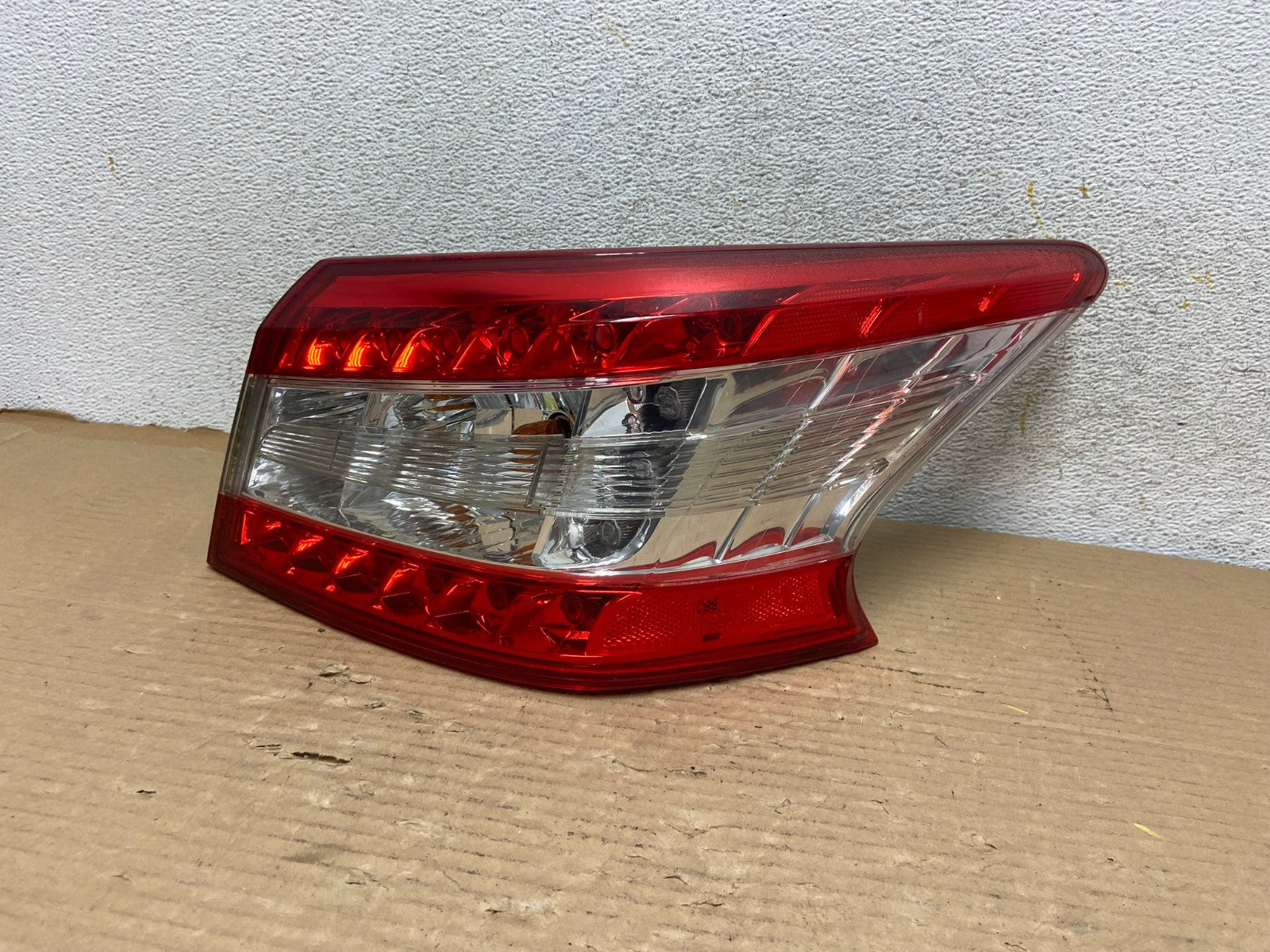 2013 2014 2015 Nissan Sentra Led Right Passenger Side Tail Light AH0596 LK0