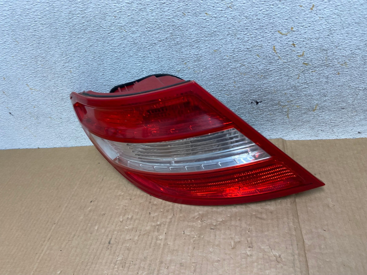 2008 2009 2010 2011 Mercedes C-Class Left Driver Side Tail Light AI5875 LK1