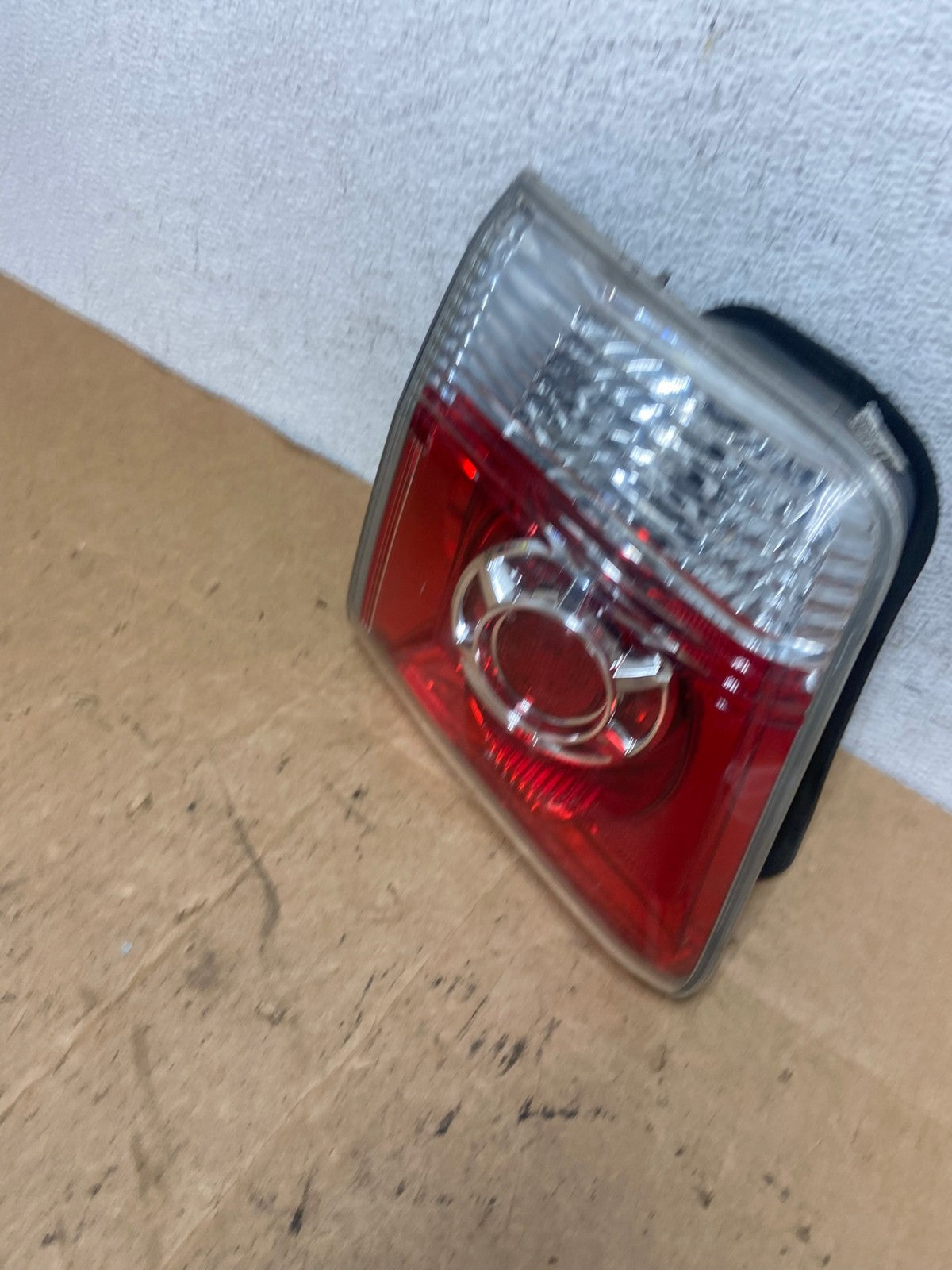 2007 to 2012 GMC Acadia Left Driver Lh Side Tail Light Inner AD5146 LK1
