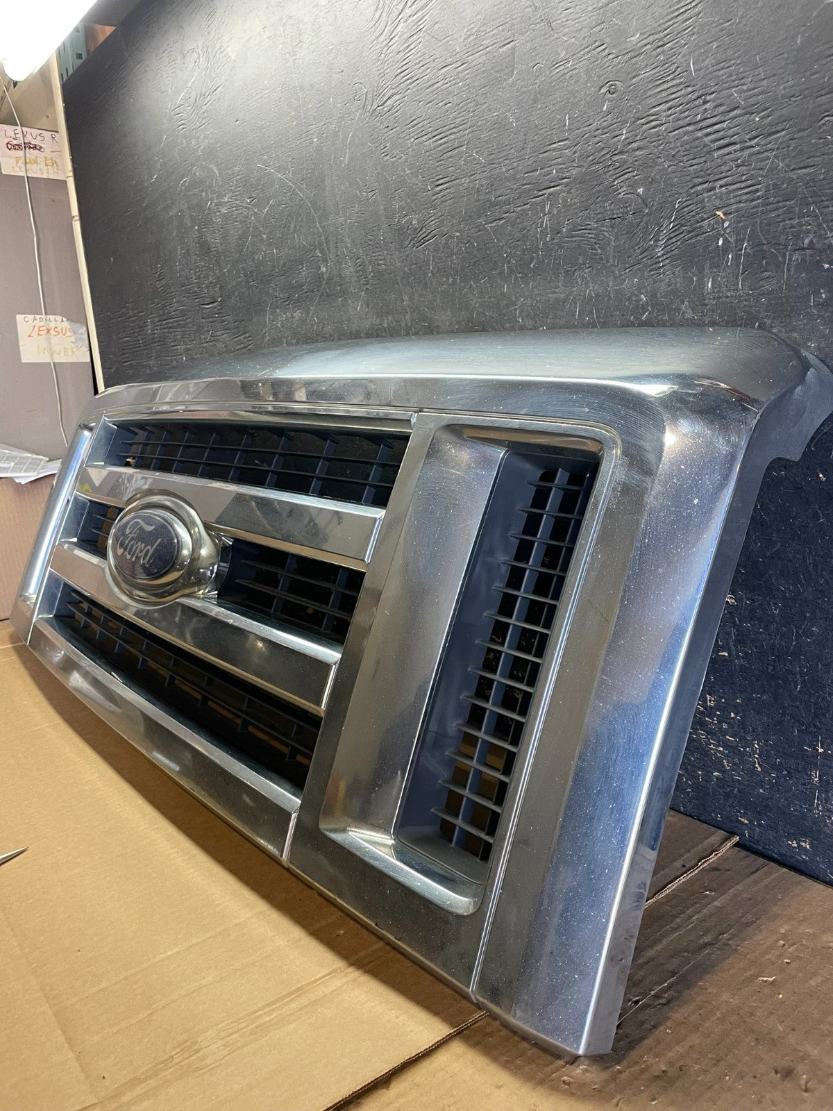 2008 to 2014 Ford Econoline E150 E250 Front Upper Chrome Grill Grille ab2950 DG1