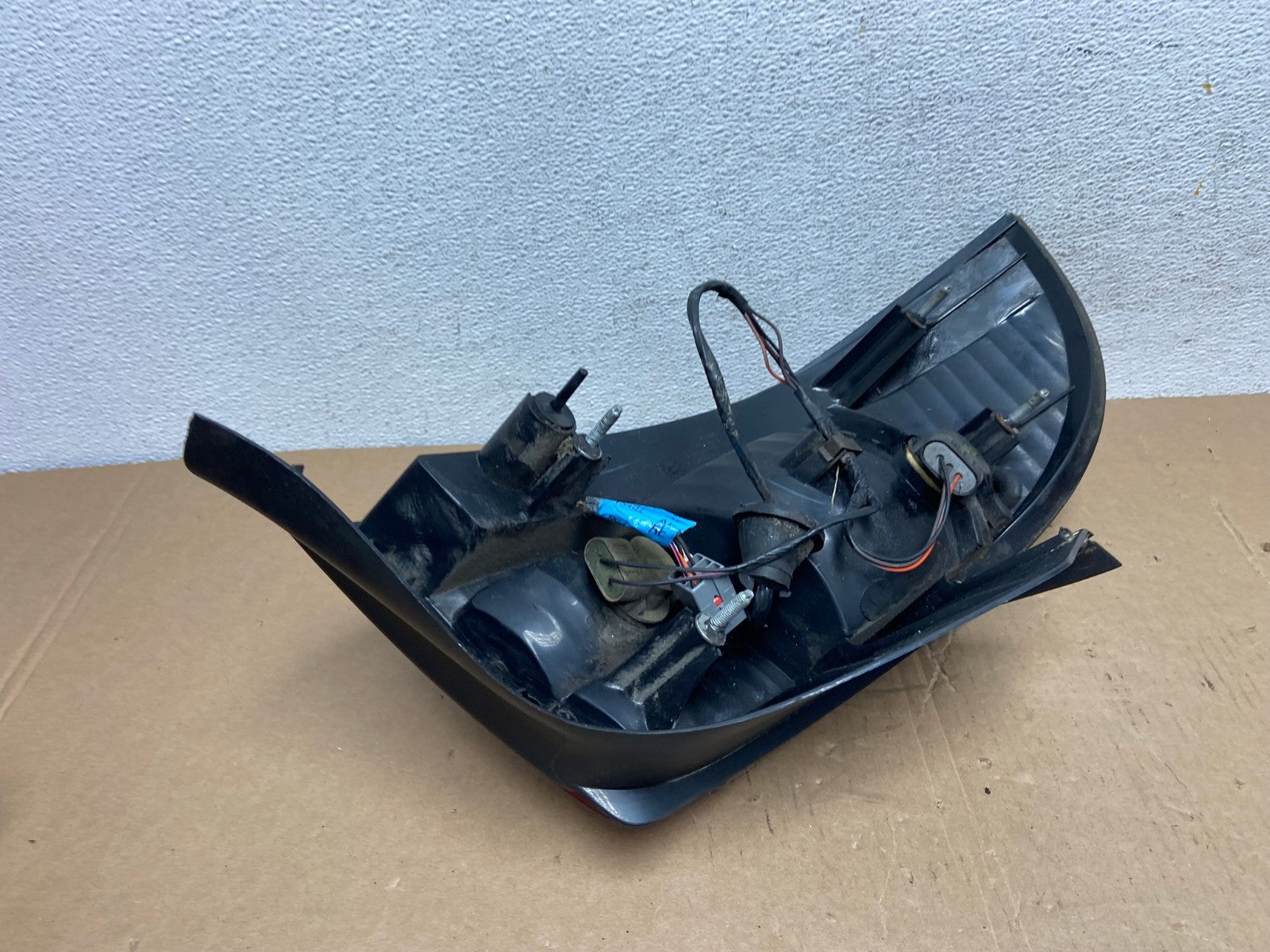 2000 - 2003 Mercury Sable Sedan Right Passenger Rh Side Tail Light AD7908 LK4