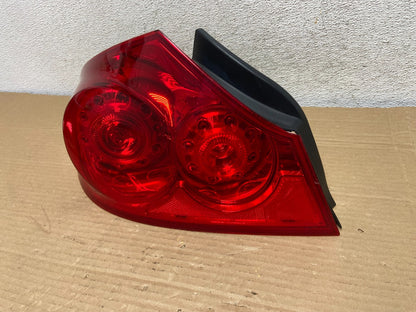 2007 to 2013 Infiniti G35 G37 Sedan Left Driver LH Side Tail Light AG8917 DW2