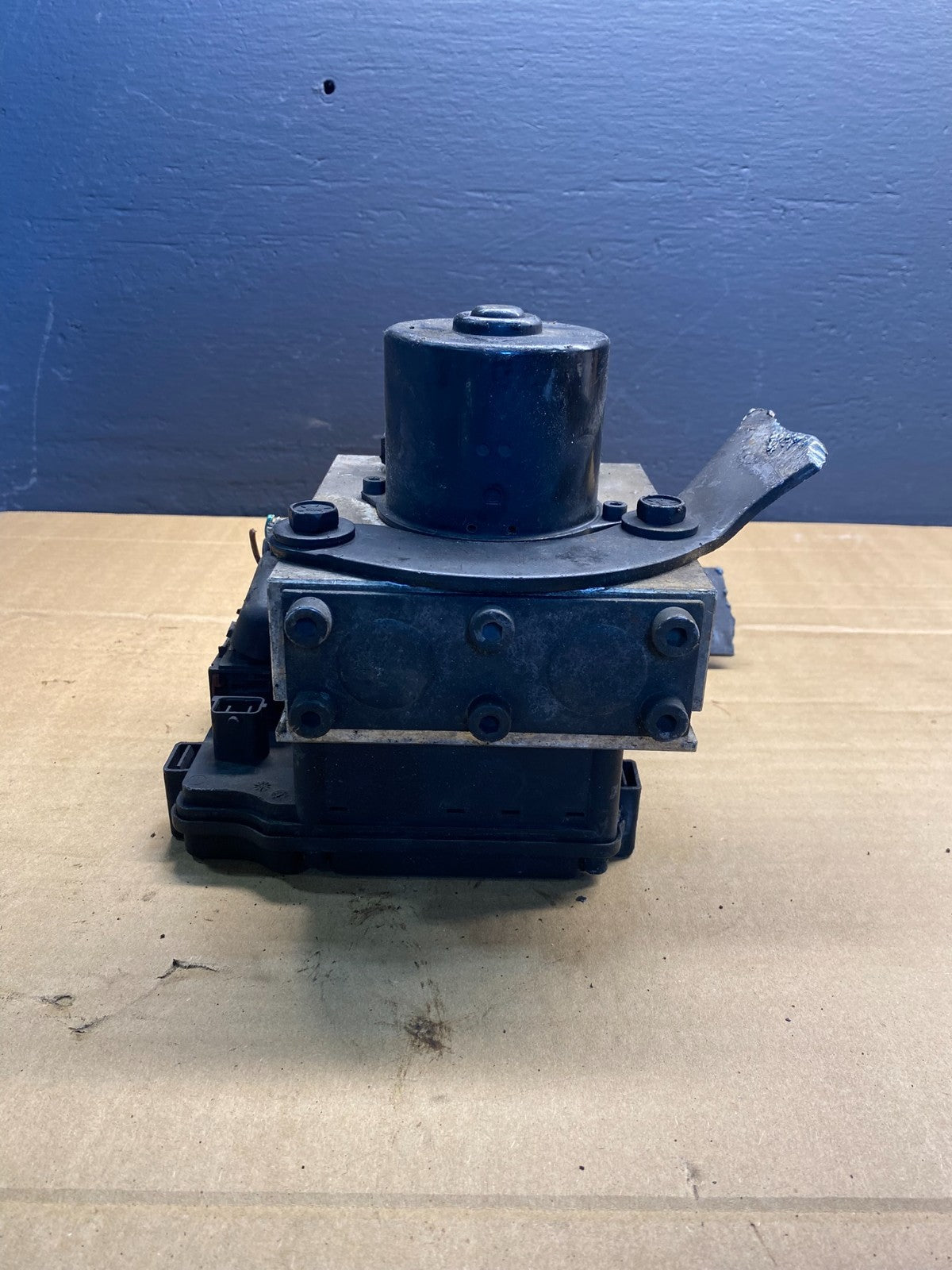 Wabco ABS Pump Hydraulic W/ Module P/N 4460470002 ab7011 DG3