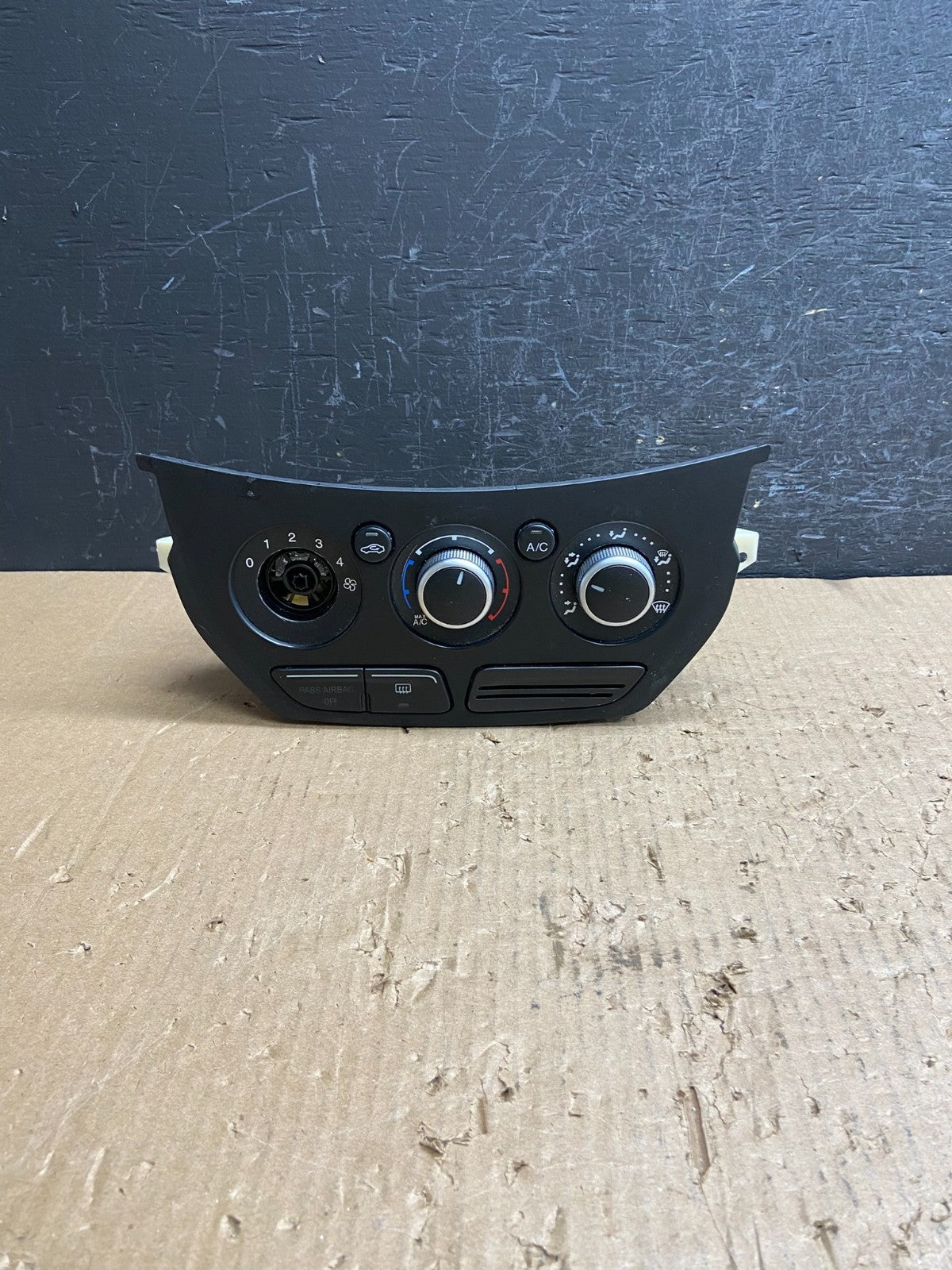2013 - 2016 Ford Escape Ac Heater Climate Control Temperature AE4489 DW0