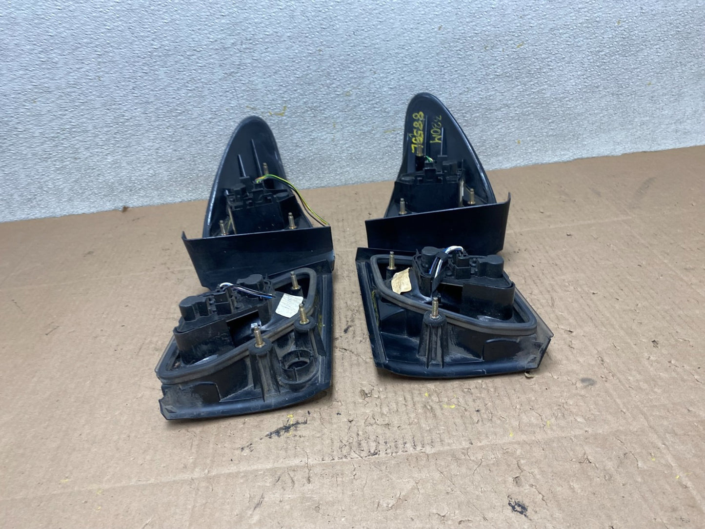 1994 to 1998 Saab 900 & Turbo Left+Right Side Tail Lights W0877 DW14