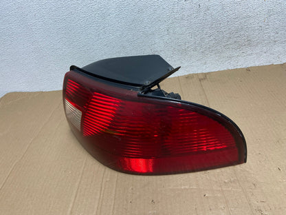 2000 - 2003 Mercury Sable Sedan Right Passenger Rh Side Tail Light AE8919 LK1