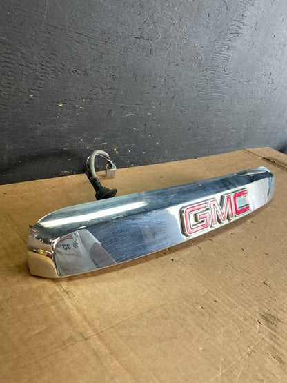 2007-2012 GMC Acadia Chrome Tailgate Rear Finish Molding Back W/Camera AE8414 DW3