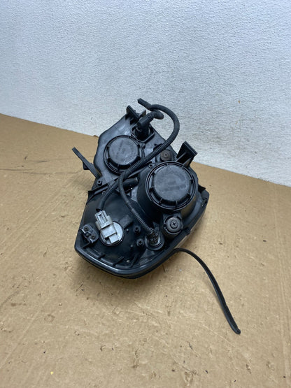 2008-2012 Kia Sedona Left Driver Lh Side Headlight Halogen AG1180 DW8