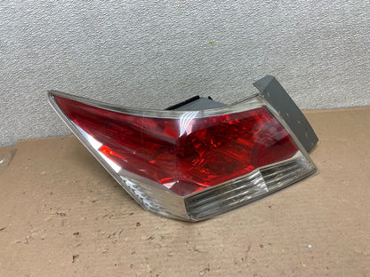 2008 to 2012 Honda Accord Sedan Tail light Left Driver LH Side AB0164 LK0
