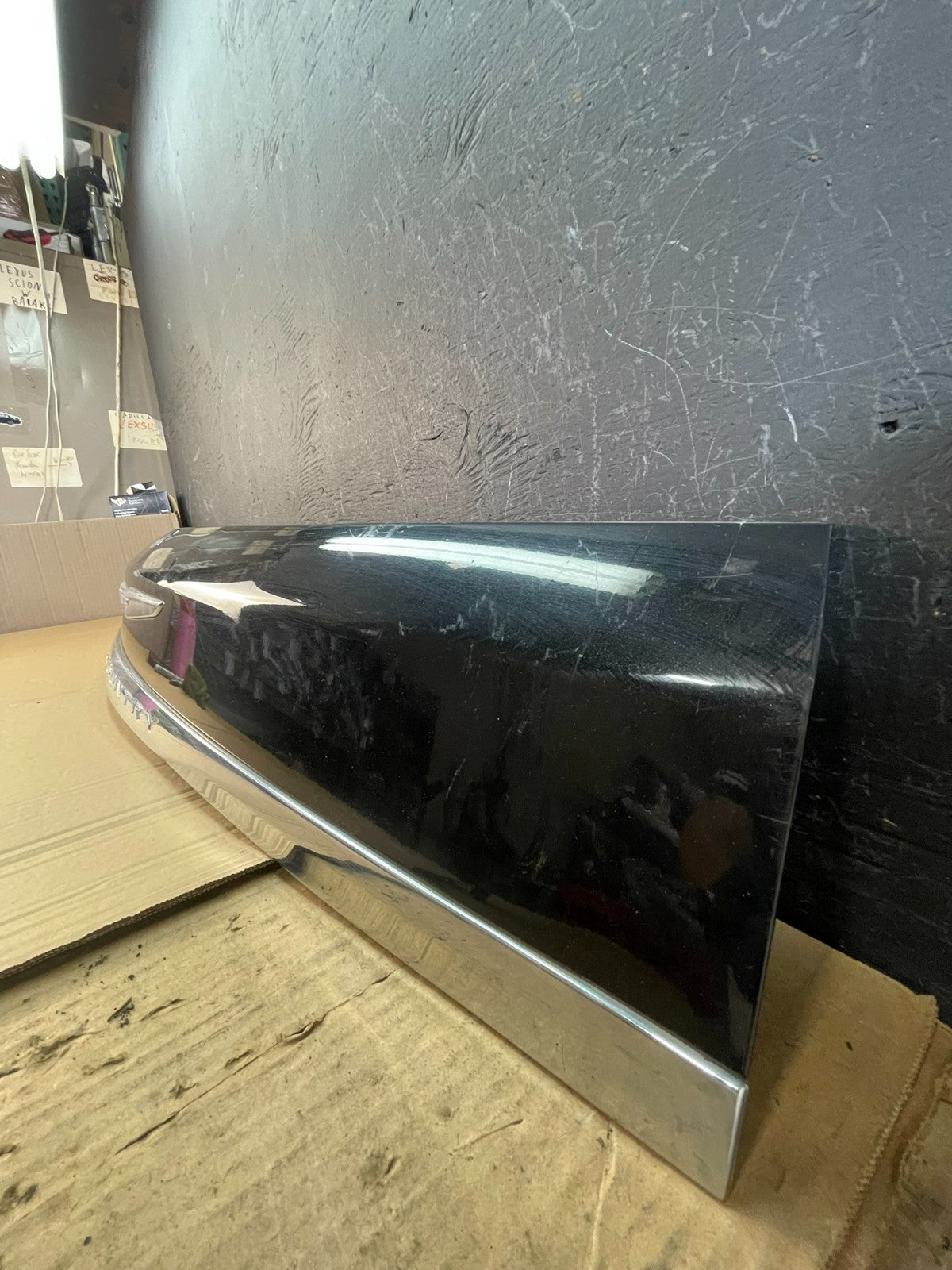 2011 to 2016 Chrysler Town & Country Tailgate Trim w/ Camera Panel AC9692 DG1