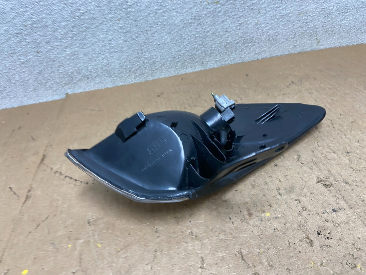 1997 1998 1999 Toyota Camry Left Driver LH Turn Signal Z9223 DW3