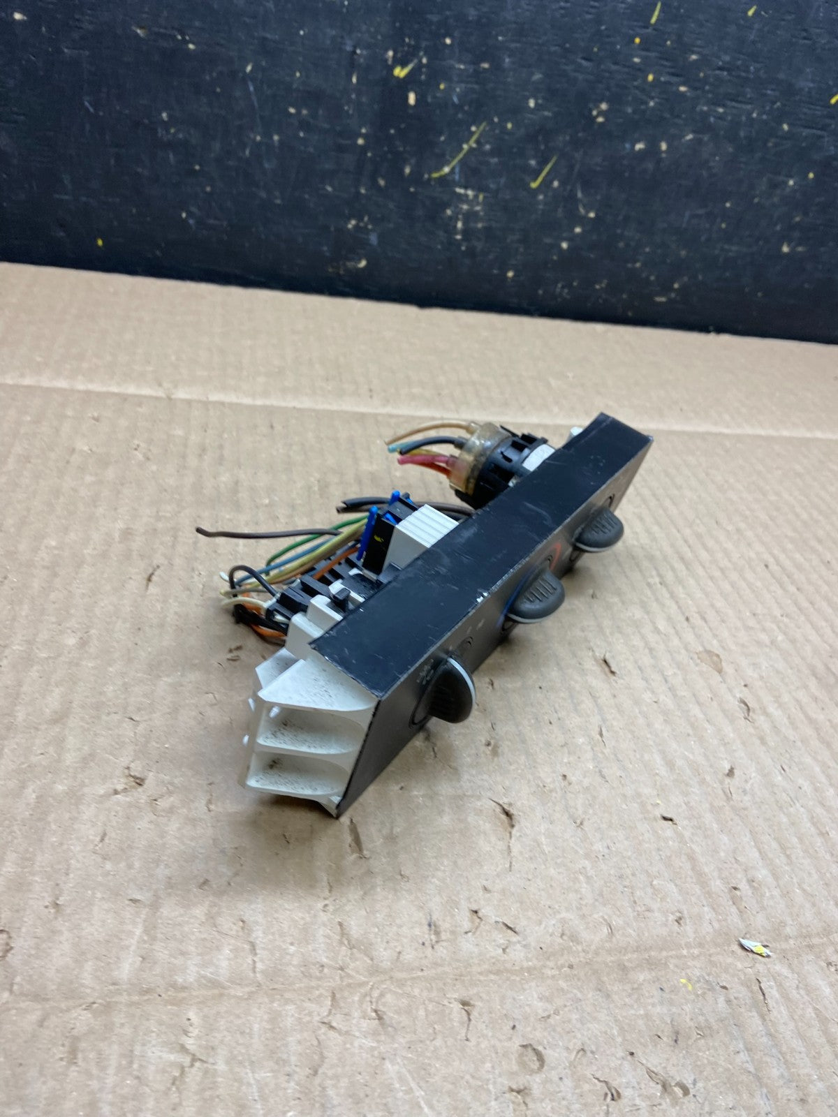 2001 - 2007 GMC Chevrolet Express 1500 Climate Control A/C u5970 PS1