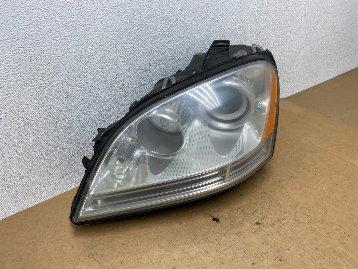 Halogen 2006-2009 Mercedes-Benz ML-Class Headlight Left Driver LH AE4829 DW2