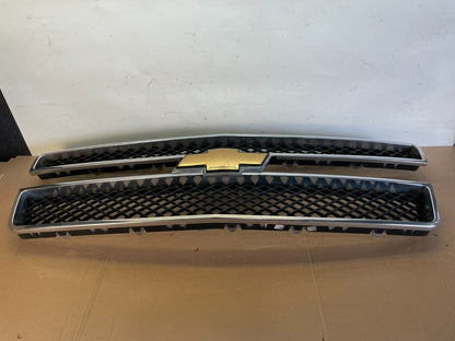 2007 to 2014 Chevrolet Tahoe Suburban Lower Upper Grill Grille Set AG7639 DG0