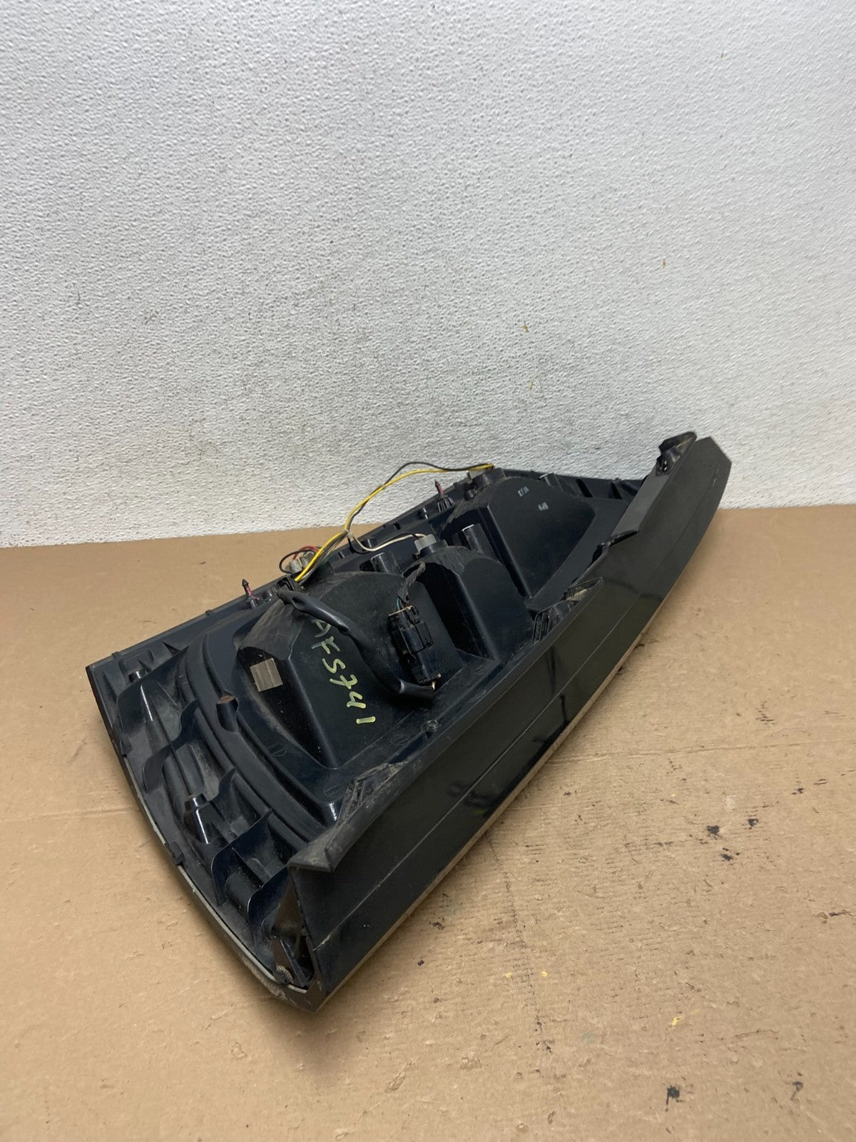 2010 to 2011 Kia Soul Right Passenger RH Side Tail Light AF5741 DW4
