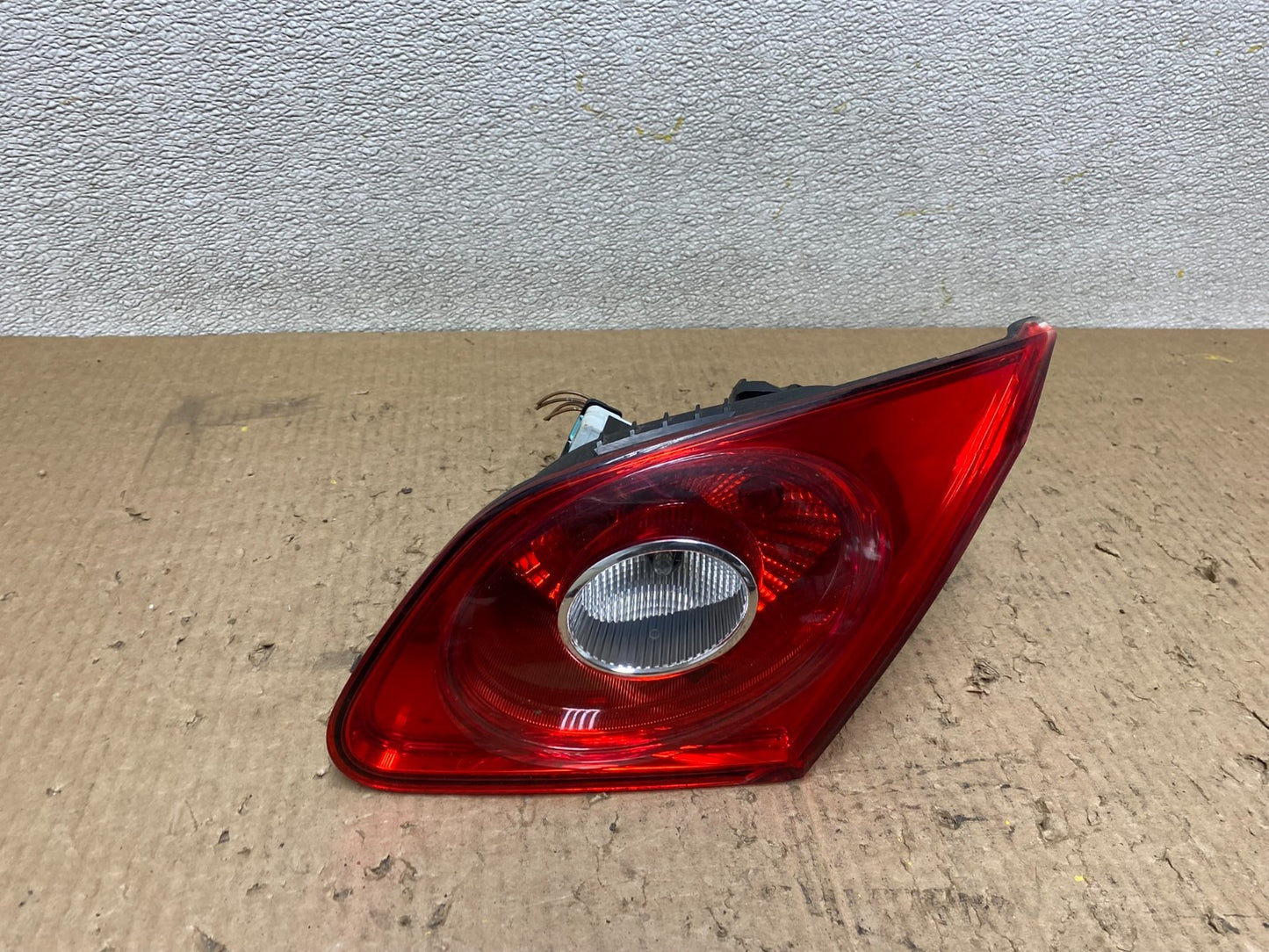 2009-2012 Volkswagen CC Right Passenger RH Side Tail Light Inner Trunk W7533 DW0