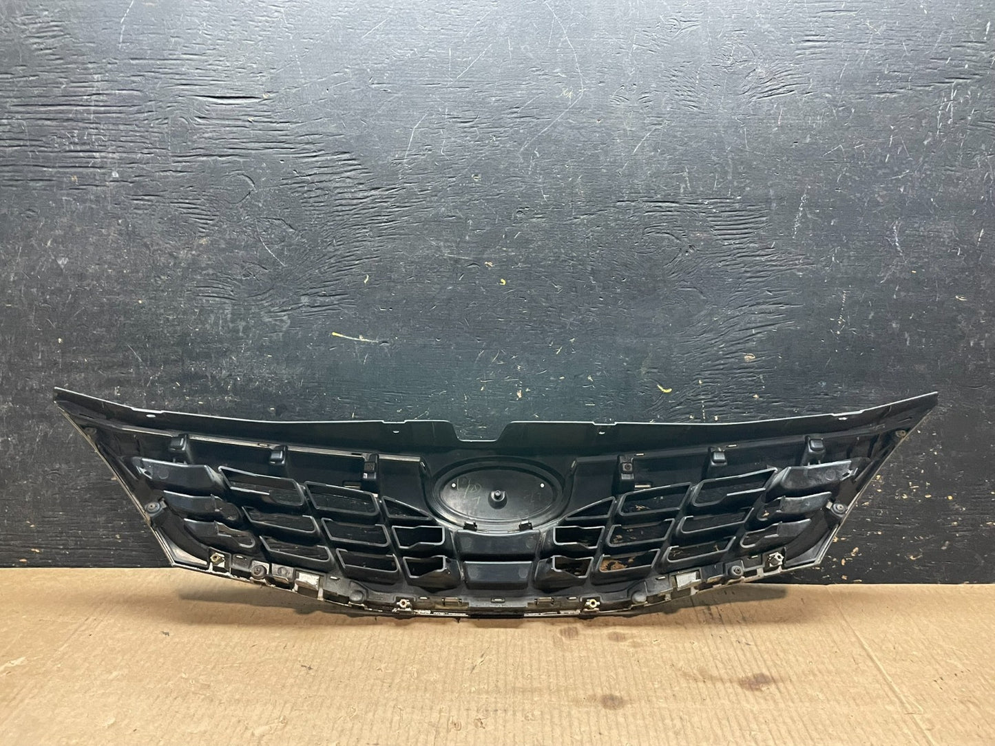 2008 to 2011 Subaru Impreza Sedan Front Upper Grille Grill Y9634 PS5