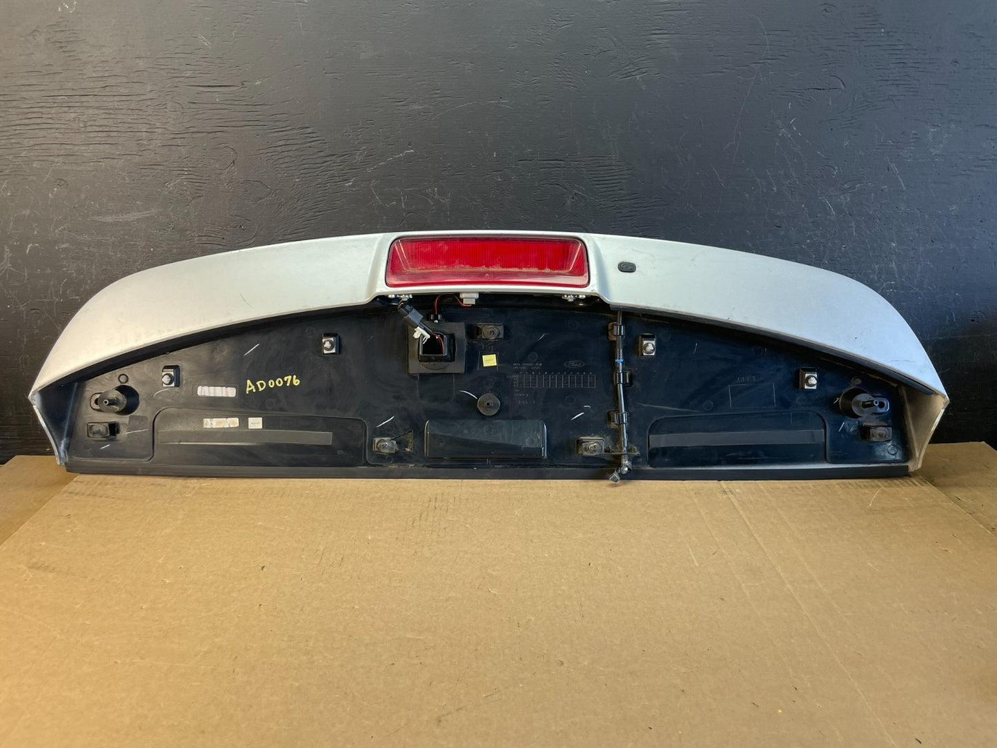 2011 to 2015 Ford Explorer Rear Upper Tailgate Liftgate Wing Spoiler AD0076 DG6