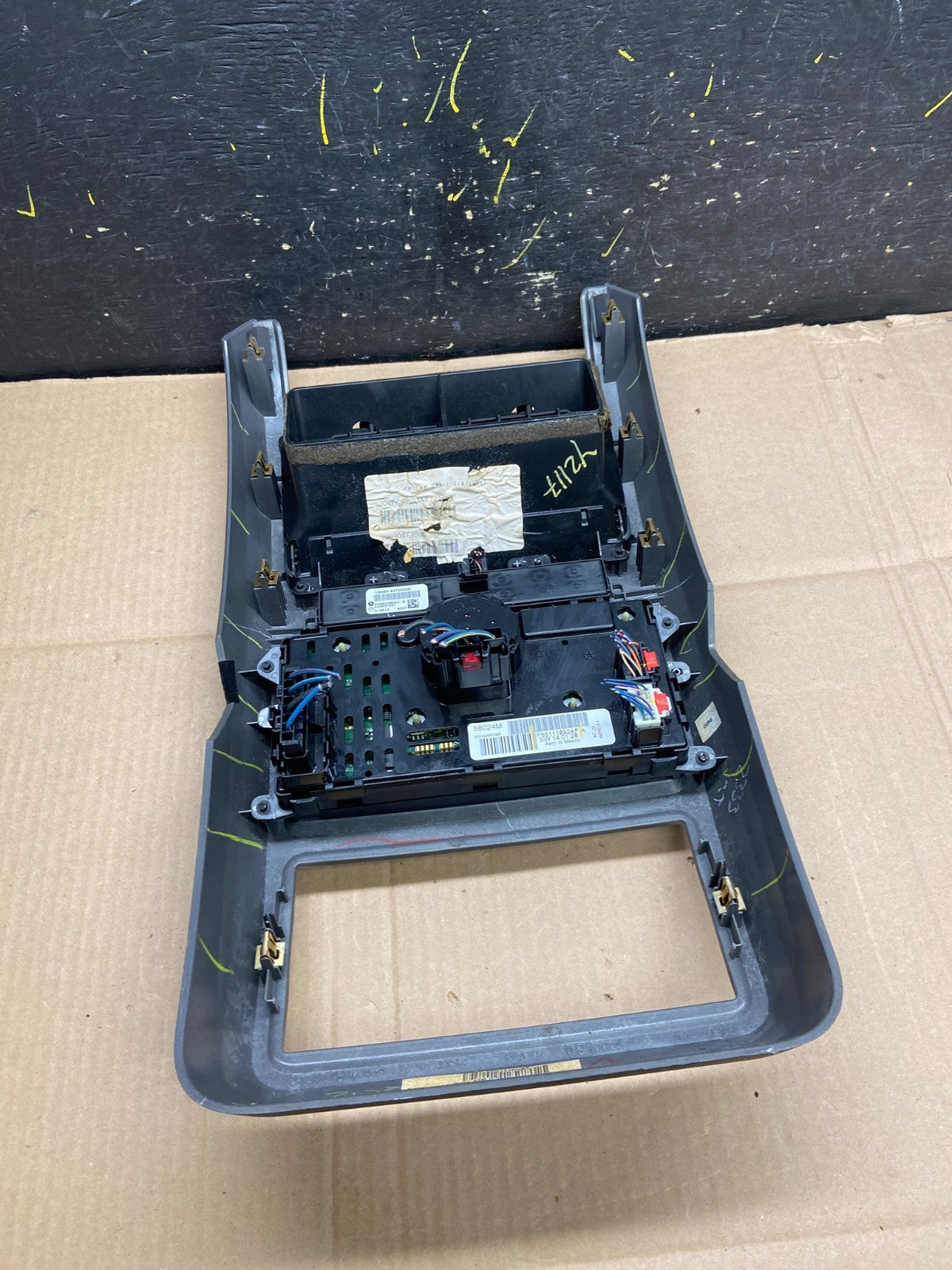 2009 2010 Dodge Journey Center Dash A/C AC Climate Control Bezel Trim y2117 DG3