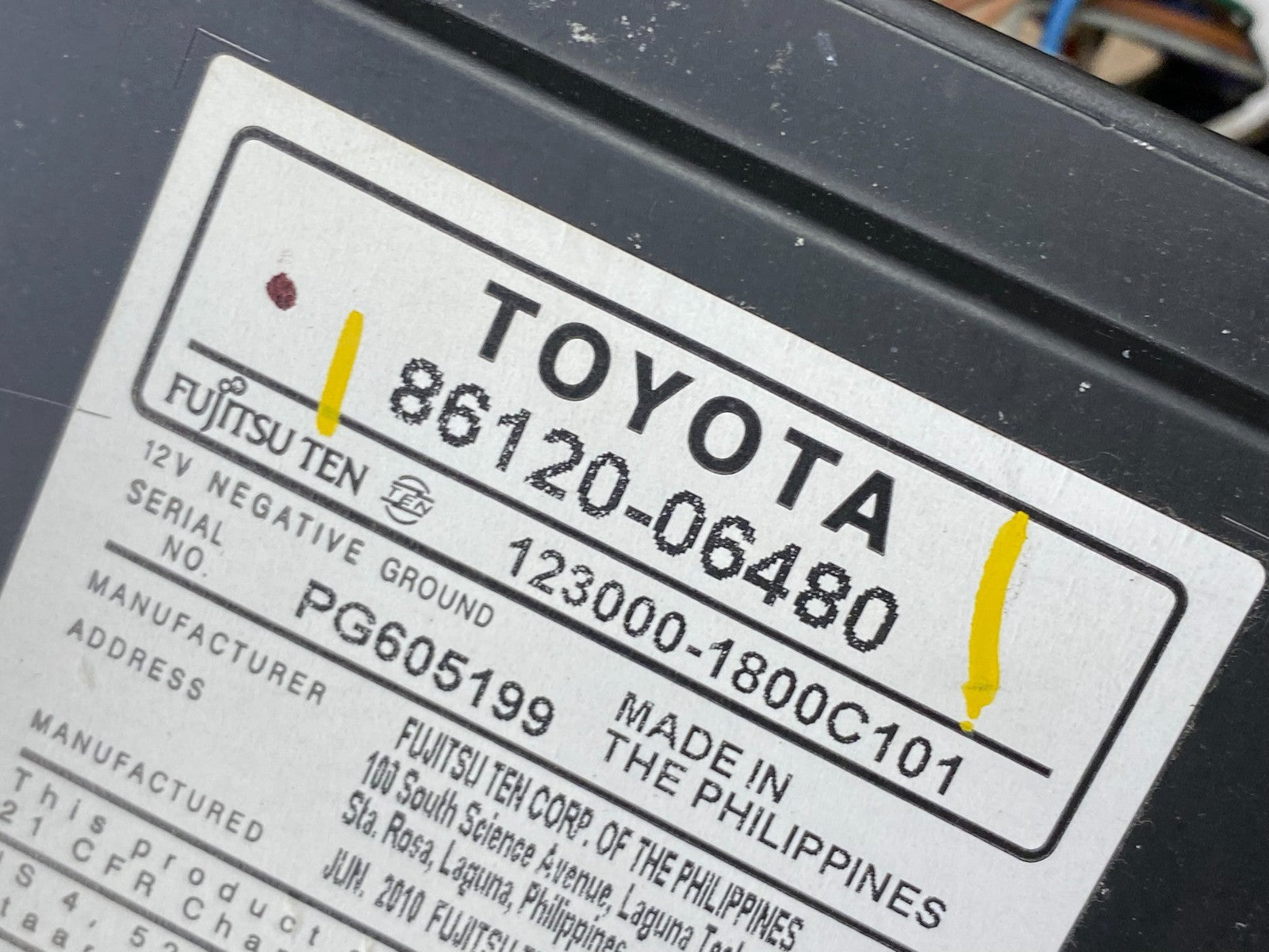 2007 to 2009 Toyota Camry Radio CD Player Climate Control Bezel X5949 DG6